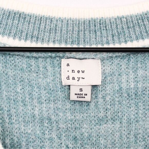 A New Day Oversized Varsity Blue Button Front Cardigan Small - Picture 7 of 8